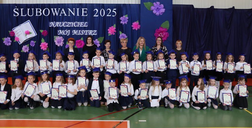 UROCZYSTOŚĆ ŚLUBOWANIA KLAS PIERWSZYCH