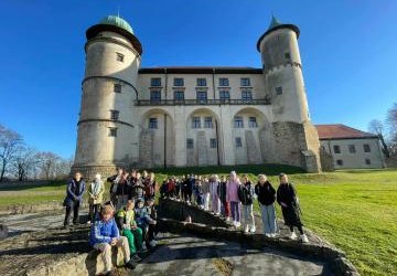 ŚLADAMI LUBOMIRSKICH: HISTORYCZNA PODRÓŻ KLAS CZWARTYCH DO WIŚNICZA