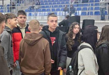 „W POSZUKIWANIU PRZYSZŁOŚCI – ÓSMOKLASIŚCI NA DNIACH OTWARTYCH”