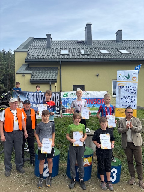 POWIATOWE ZAWODY W KOLARSTWIE GÓRSKIM – SUKCES NASZYCH UCZNIÓW!