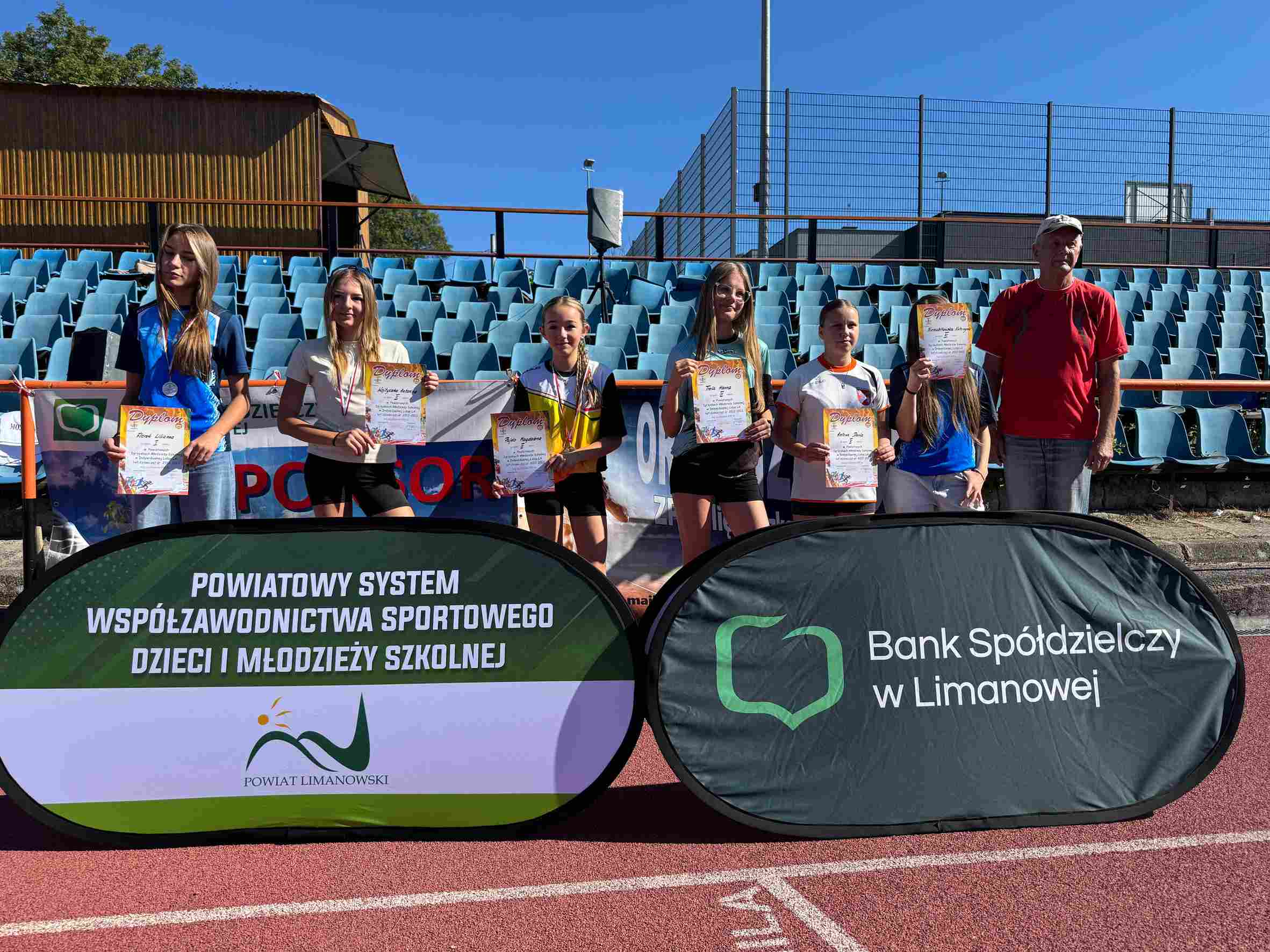 MISTRZOSTWA POWIATU W LEKKIEJ ATLETYCE