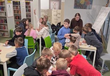 PEŁEN WRAŻEŃ DZIEŃ KLAS CZWARTYCH W LIMANOWEJ: KULTURA, EDUKACJA I ŚWIETNA ZABAWA!