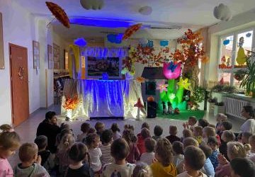 TEATRALNE SPOTKANIE Z PRZEDSZKOLAKAMI