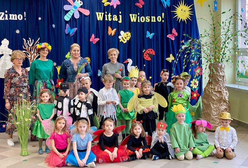 POWITANIE WIOSNY U PIĘCIOLATKÓW