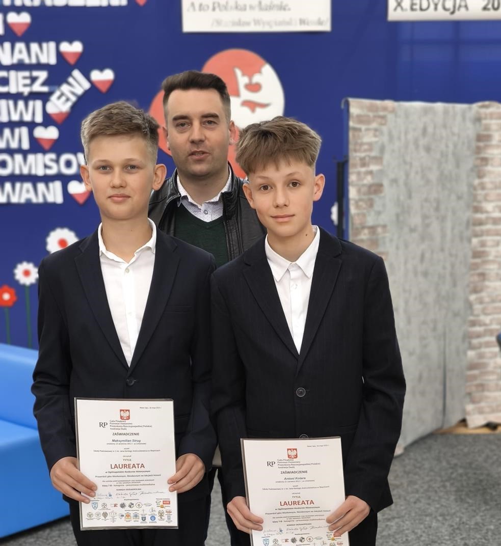 LAUREACI OGÓLNOPOLSKIEGO KONKURSU HISTORYCZNEGO