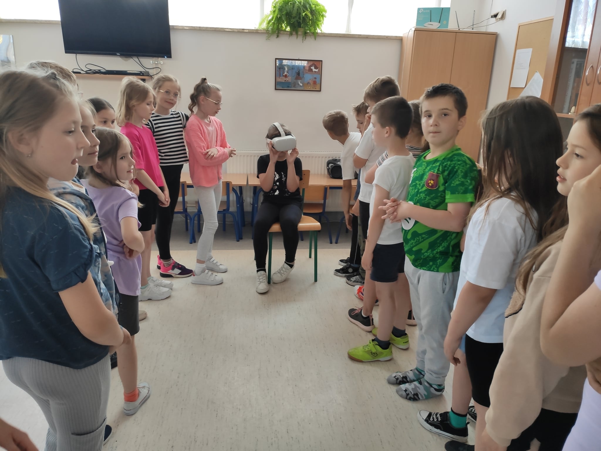 OKULARY VR NA ZAJĘCIACH ŚWIETLICOWYCH